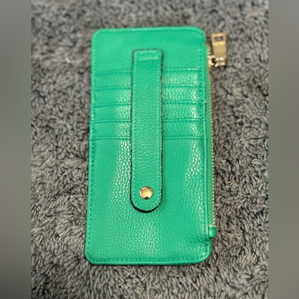 NWOT Jen&Co sea green thin wallet sleeve with card slots on outside
